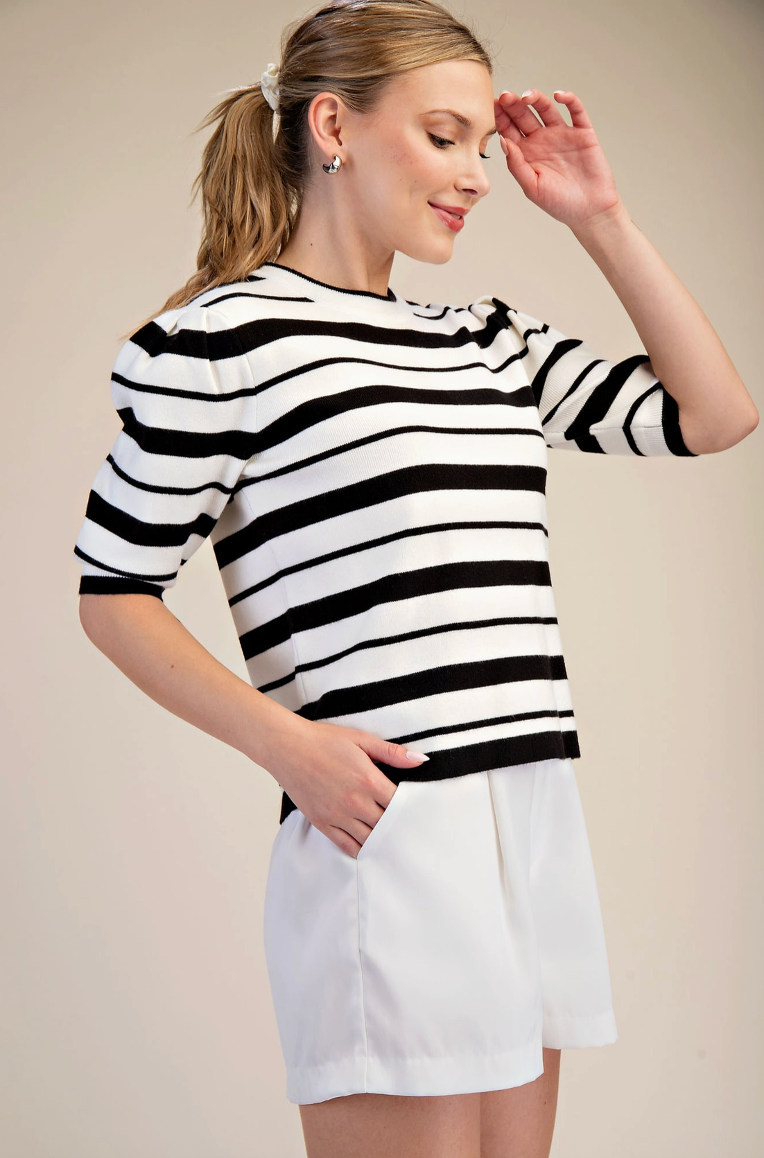 Black and White Stripe Round Neck Short Puff Sleeve Knit Sweater Top